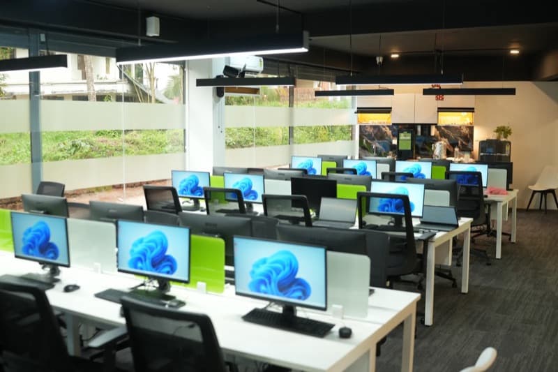 Keezhallur centre